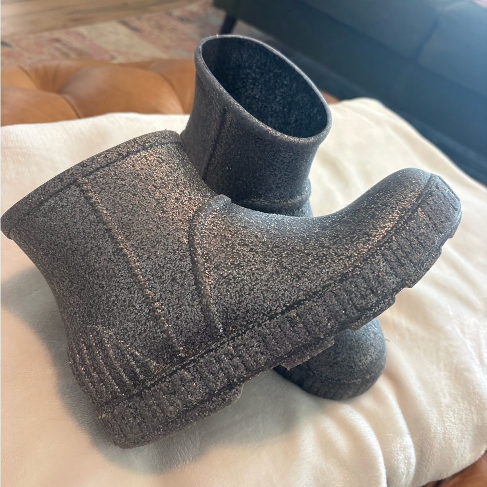 Ugg boots.